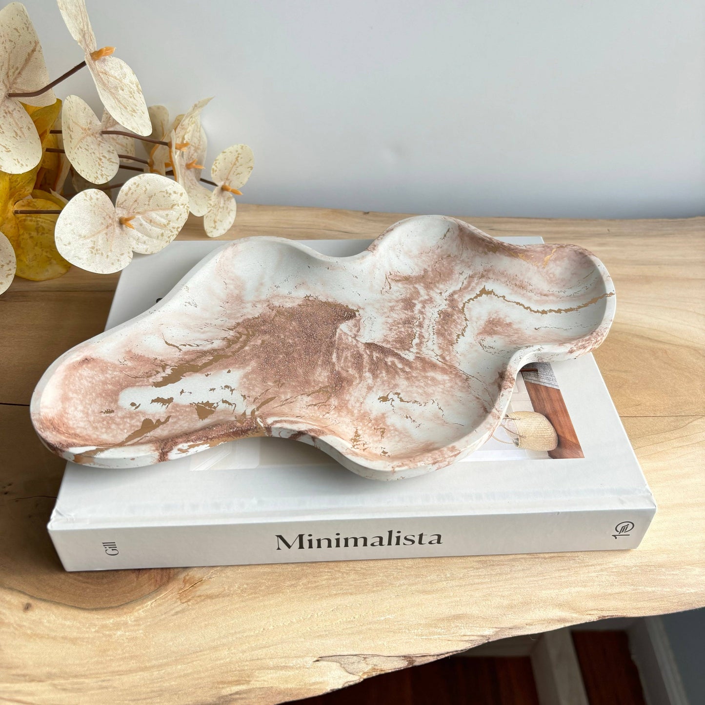 Curvy Tray - Centerpiece | Catch-all Tray | Vanity Decor